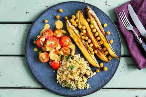 Aubergine met geroosterde kikkererwten