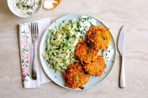 Rösti van zoete aardappel met kruidenyoghurt