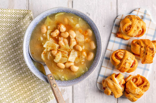 Wärmende Weißkohl-Bohnen-Suppe