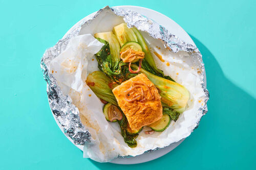 Low-Carb Red Curry Salmon Foil Packets