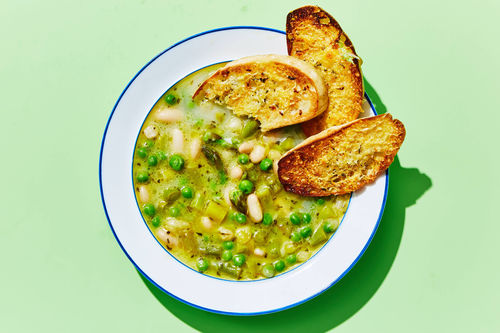 Spring Vibes! Veggie Minestrone