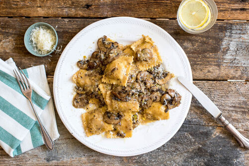 Ricotta-tortelli met gebakken champignons