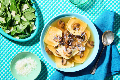 Fast! Beef & Wine Ravioli in Mushroom Brodo