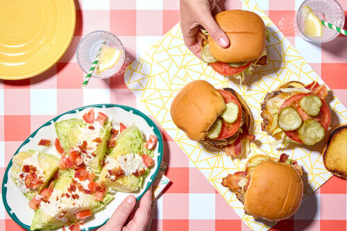 Backyard BBQ Fave! Bacon Cheeseburgers