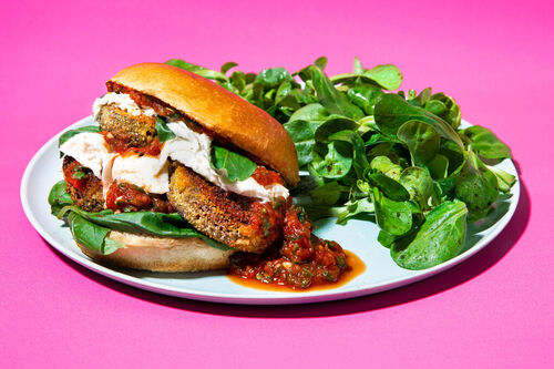 Aubergineburger met mozzarella