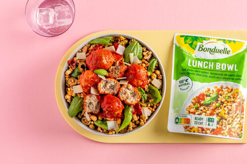 Kipgehaktballetjes en tomaat