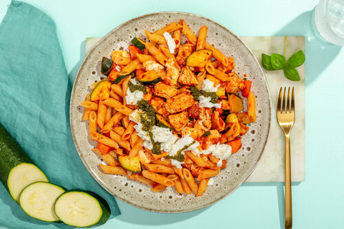 Mozzarella-Hähnchen-Penne