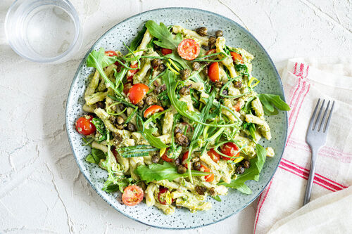 Penne met tonijnsaus en cherrytomaatjes