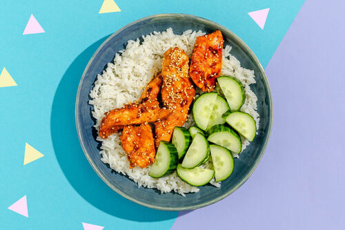 Sesamkip op zachte rijst