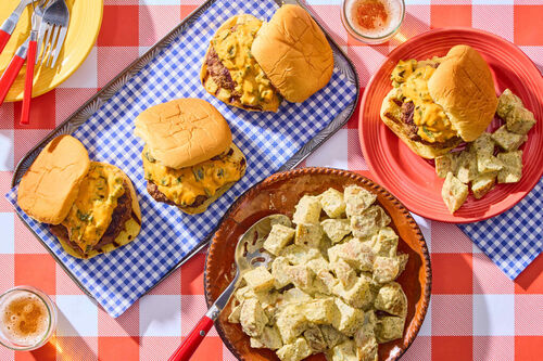 Summertime! Green Chile Cheeseburgers