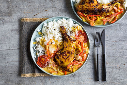 Korma-kippenbout met kokossaus