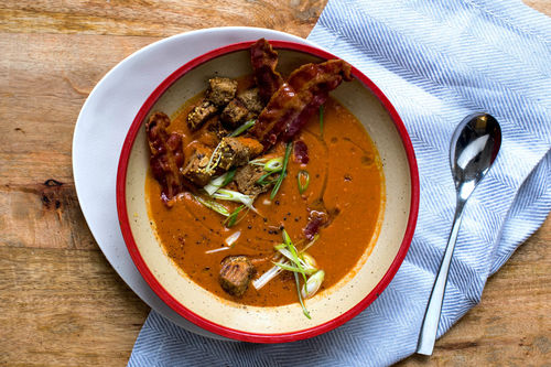 Rote Linsensuppe mit Speckchips x2