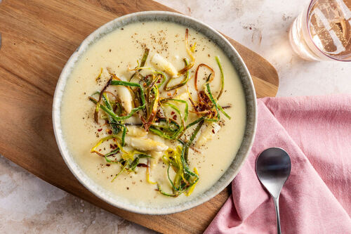 Vegan romige aspergesoep met cashews