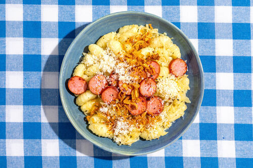 Gnocchi-Sauerkraut-Pfanne mit Rauchwurst