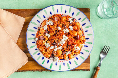 Pasta mit Bolognese und Feta