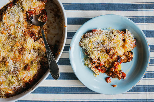 Ovenschotel met aubergine en champignons