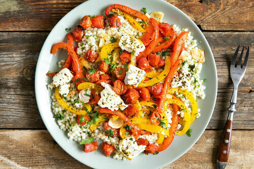 Geroosterde paprika en tomaat met feta