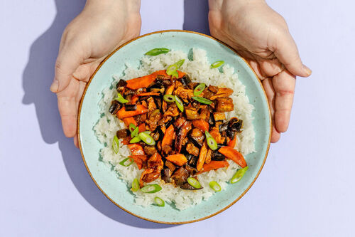 Hoisin-Hähnchen auf Jasminreis