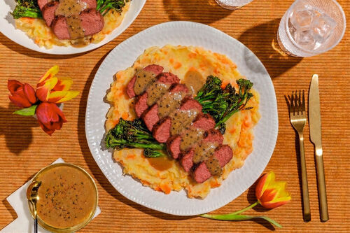 „Planted“-Steak mit Brokkolini