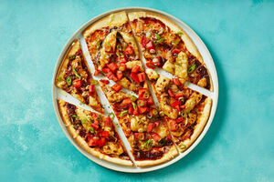 Barbecue Peri Peri Chicken Pizza With Tomato And Spring Onion Salsa Dinnerly