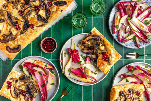 Bladerdeegtaart met portobello en camembert