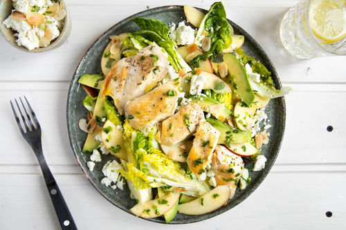 Snelle kipsalade met avocado