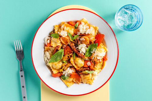 Ricotta-Spinat-Tortelli in Tomatensauce