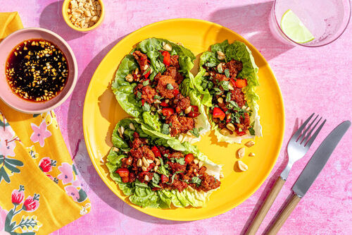 Laotiaanse saladebootjes met vegan gehakt