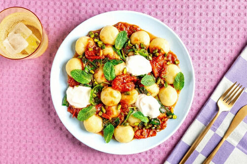 Kaas-gnocchi met munt en pistachenoten