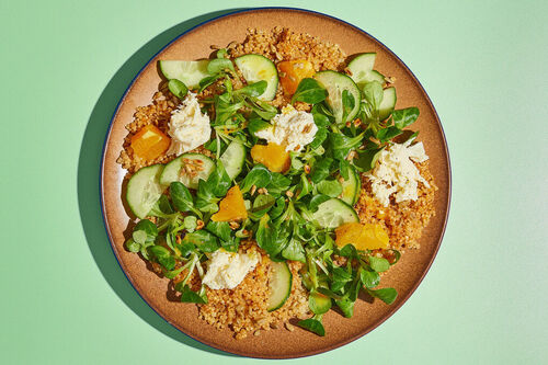 Quinoasalat mit Orange und Mozzarella