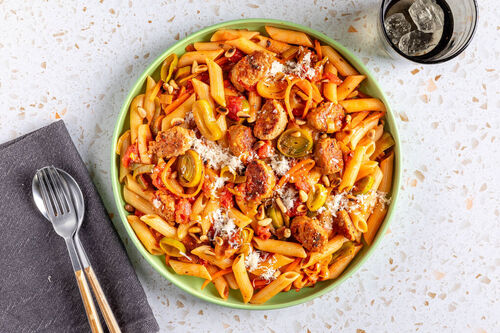 Razendsnelle pasta met varkenssaucijs