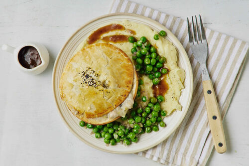 Gourmet Chicken, Mushroom and Leek Pie