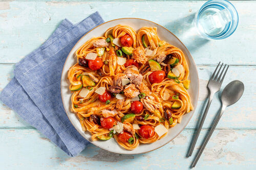 Pasta met tonijn en olijven
