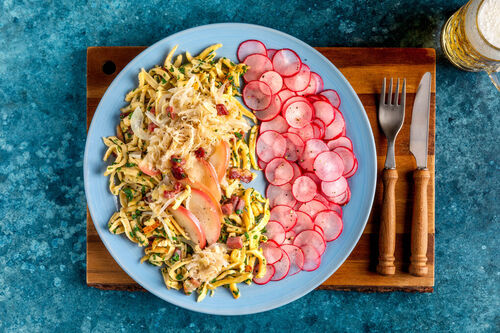 Knapperige spätzle met spekjes