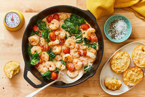 Min Creamy Skillet Tuscan Shrimp With Cheesy Garlic Bread Marley Spoon