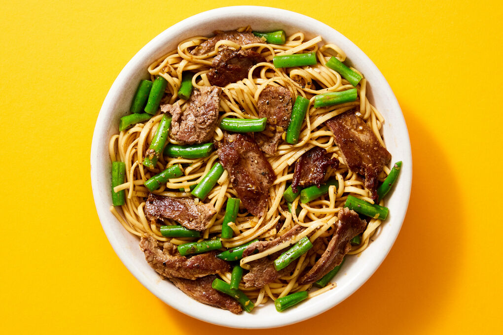 Beef Udon Noodles (Ginger Beef Noodles) - Sweet Caramel Sunday