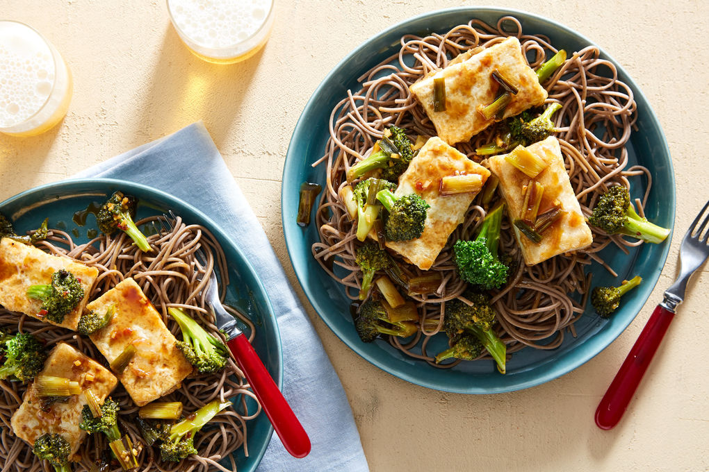 General Tso's Tofu with Broccoli and Soba Noodles