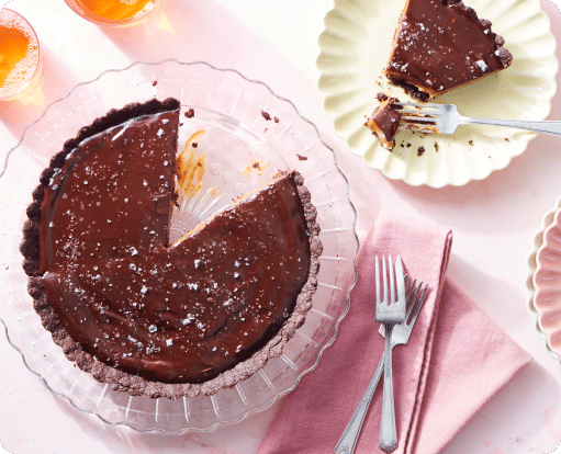 Chocolate & Caramel Eggnog Tart with Homemade Dulce de Leche